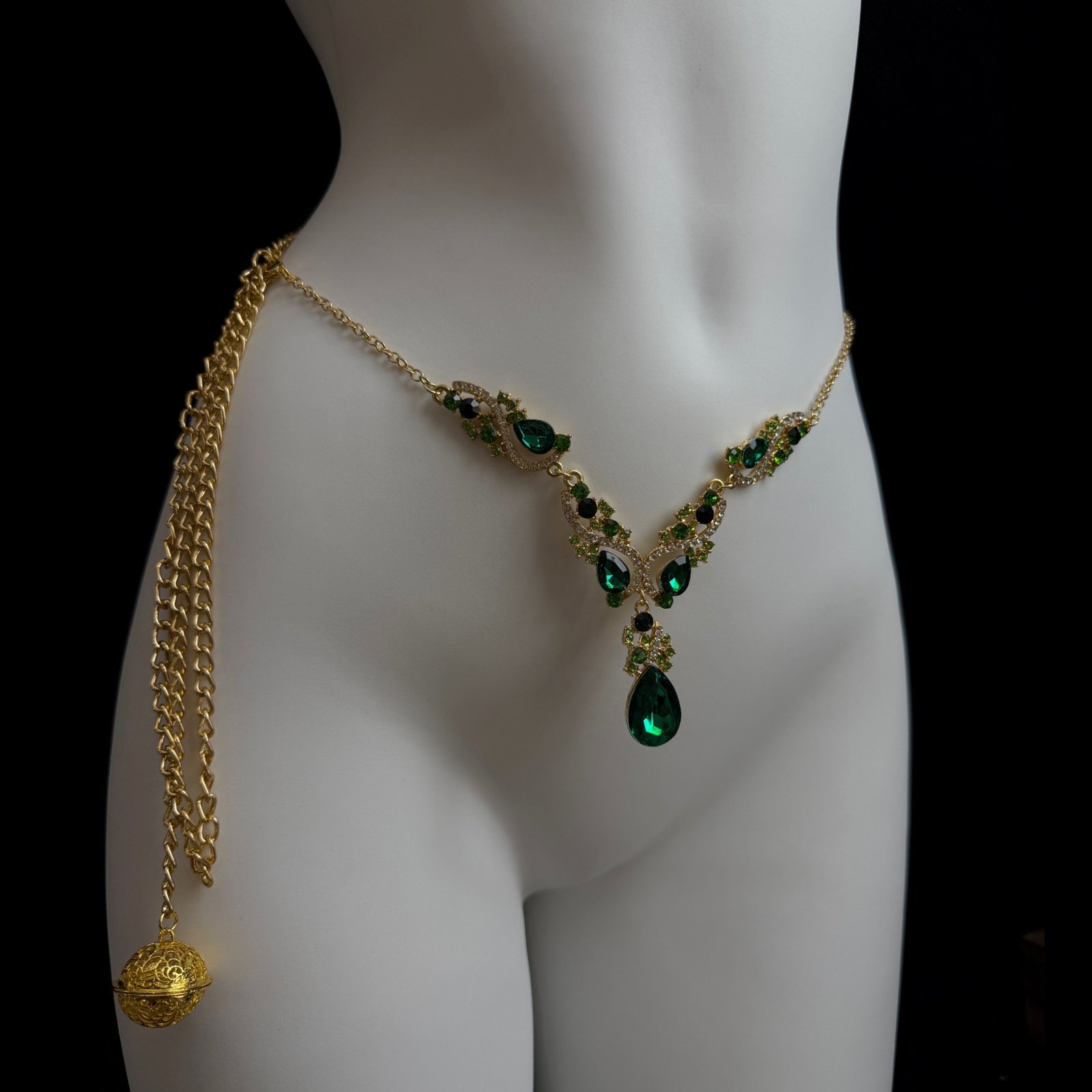 Emerald Crystal Collar — Noir Rouge. Luxury crystal body chain jewellery for couples. UK intimate accessories.