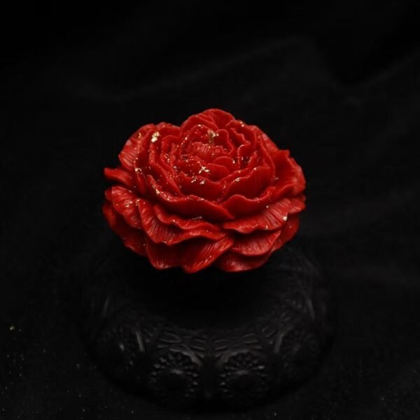 Amber Noir Candle — Noir Rouge. Premium intimate ritual accessory for couples. Discreet UK delivery.